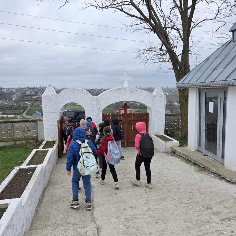 Părintele copiilor „egali în visuri” 359387