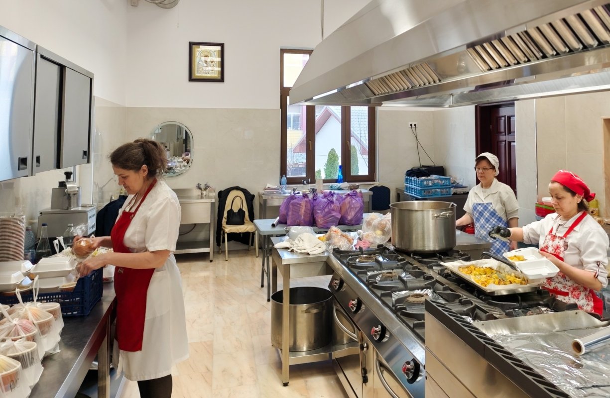 Daruri pascale pentru persoane vulnerabile din municipiul Buzău 359523