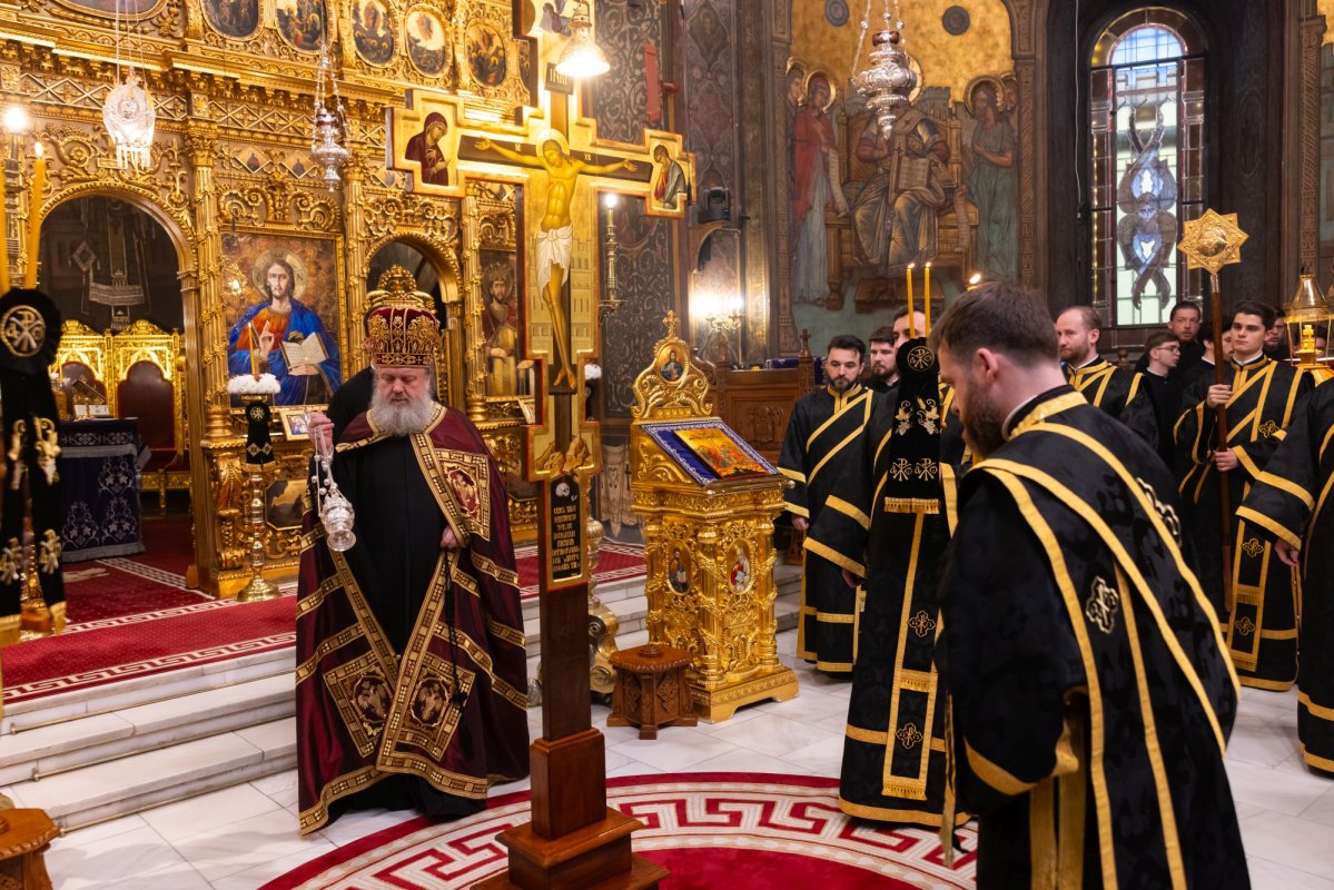 Sfintele Pătimiri, evidențiate în cadrul Deniei celor 12 Evanghelii 359591