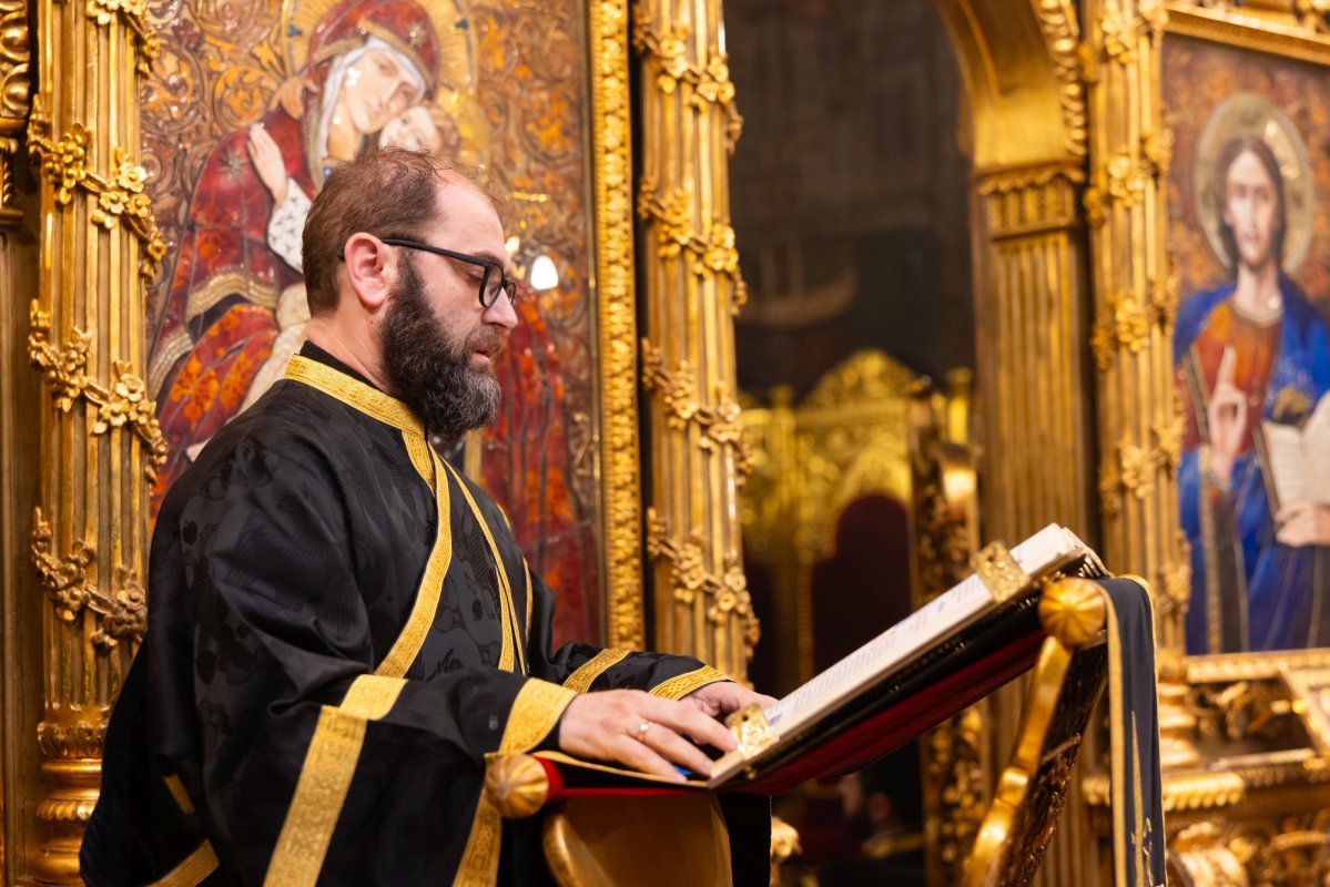 Sfintele Pătimiri, evidențiate în cadrul Deniei celor 12 Evanghelii 359600