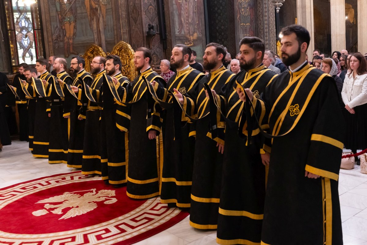 Sfintele Pătimiri, evidențiate în cadrul Deniei celor 12 Evanghelii, la Catedrala Patriarhală 359578