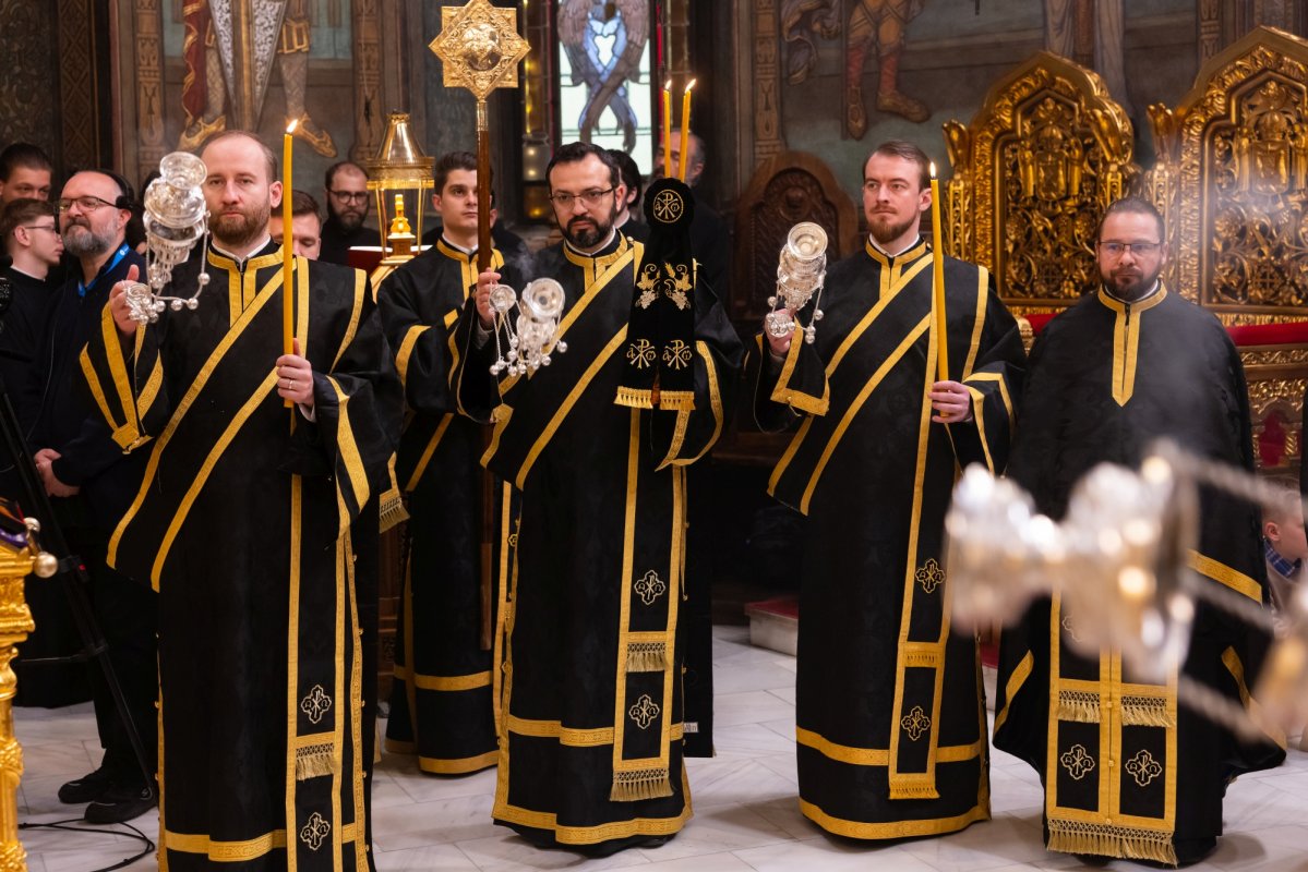 Sfintele Pătimiri, evidențiate în cadrul Deniei celor 12 Evanghelii, la Catedrala Patriarhală 359587