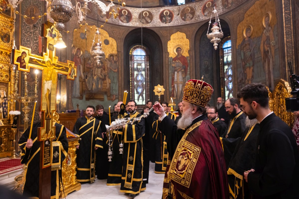 Sfintele Pătimiri, evidențiate în cadrul Deniei celor 12 Evanghelii, la Catedrala Patriarhală 359590