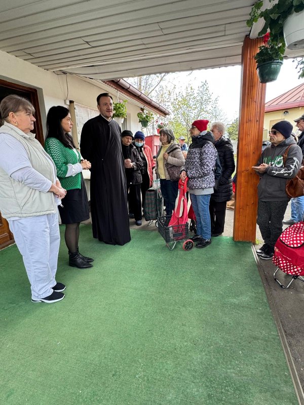 Un frumos gest de solidaritate al parohiilor din sectorul 4 359527