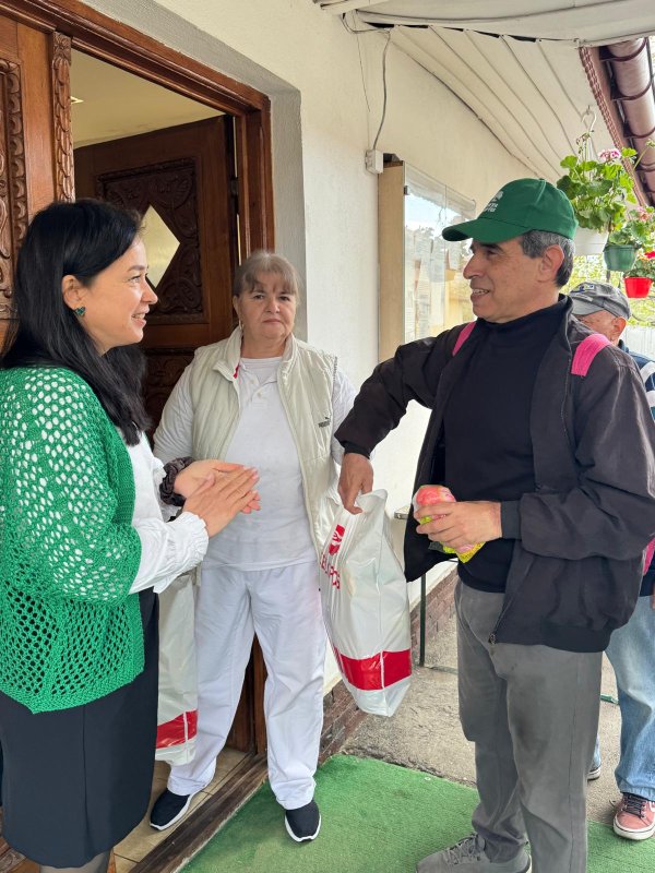 Un frumos gest de solidaritate al parohiilor din sectorul 4 359530