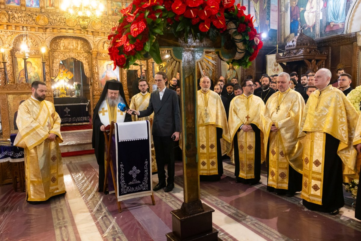 Mircea Lucescu a fost condus pe ultimul drum 359659