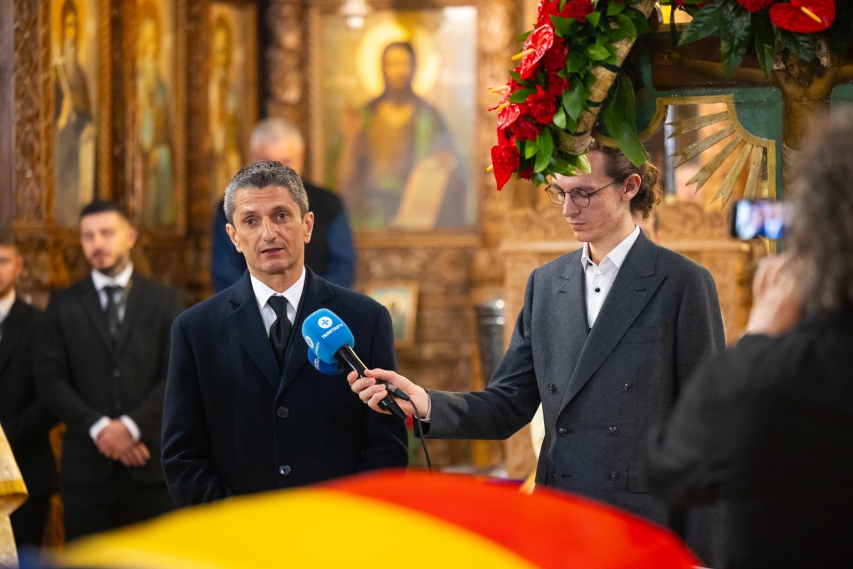 Mircea Lucescu a fost condus pe ultimul drum 359662