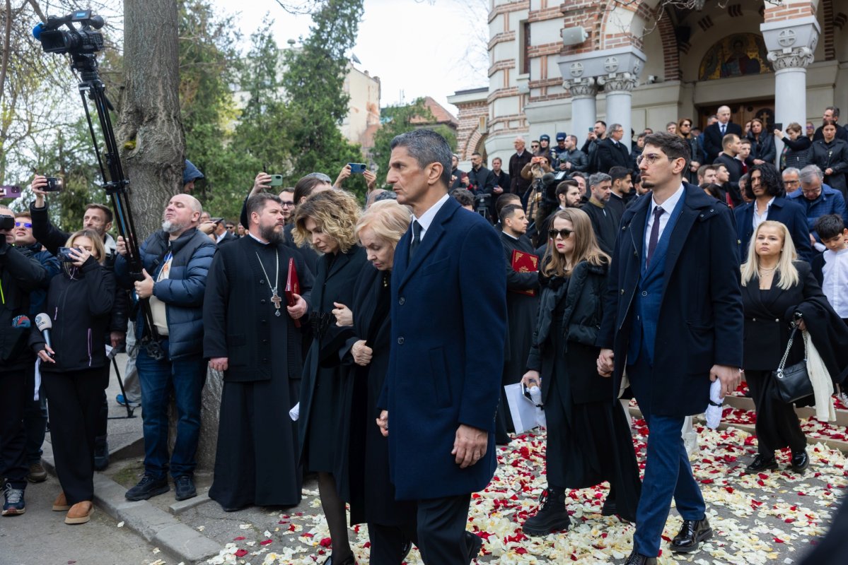 Mircea Lucescu a fost condus pe ultimul drum 359673