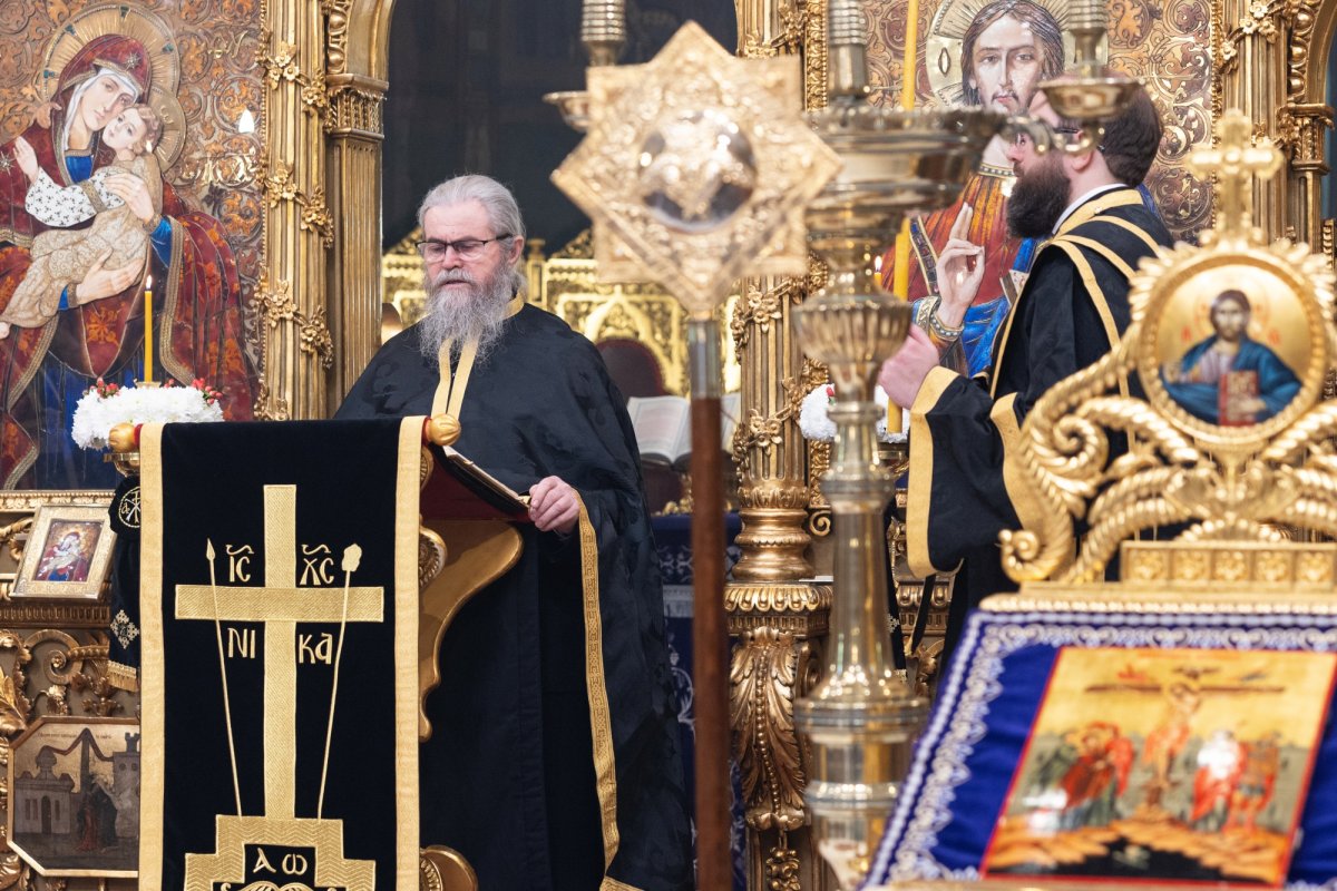 Slujba Vecerniei scoaterii Sfântului Epitaf la Catedrala Patriarhală 359629