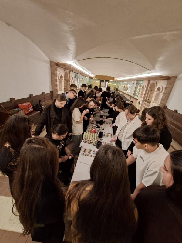 De la meşteşug la educaţie: lecţii scrise cu ceară 358847