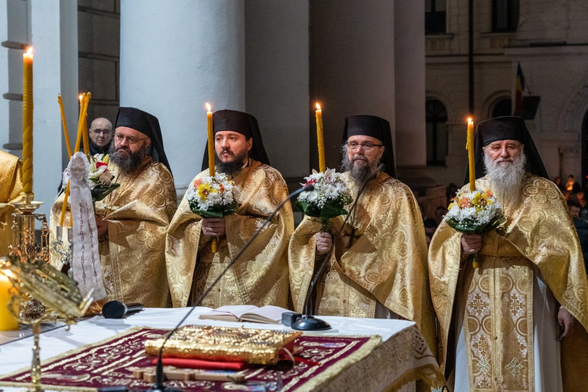 Lumină și bucurie pentru credincioșii ieșeni 359829