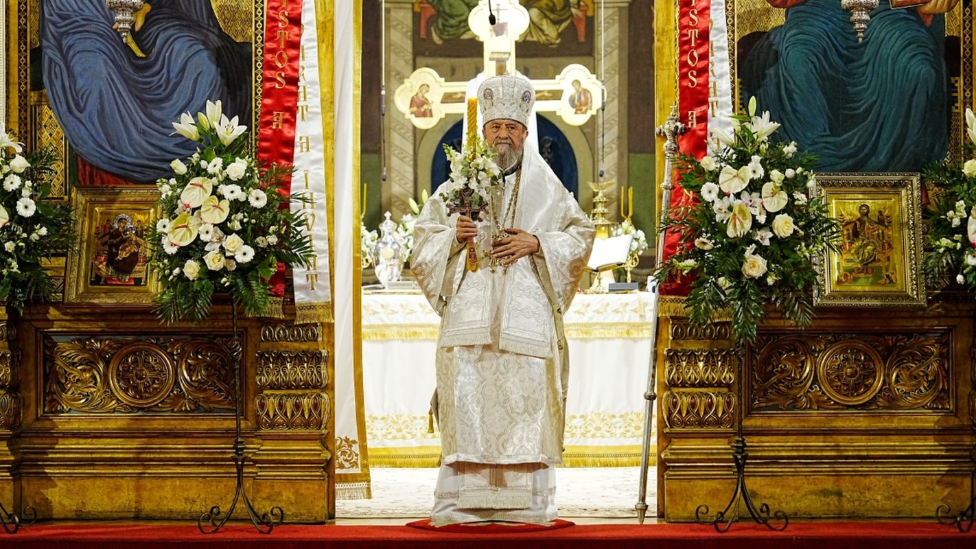 Mulțimi de credincioși la Sibiu, în noaptea Învierii 359810