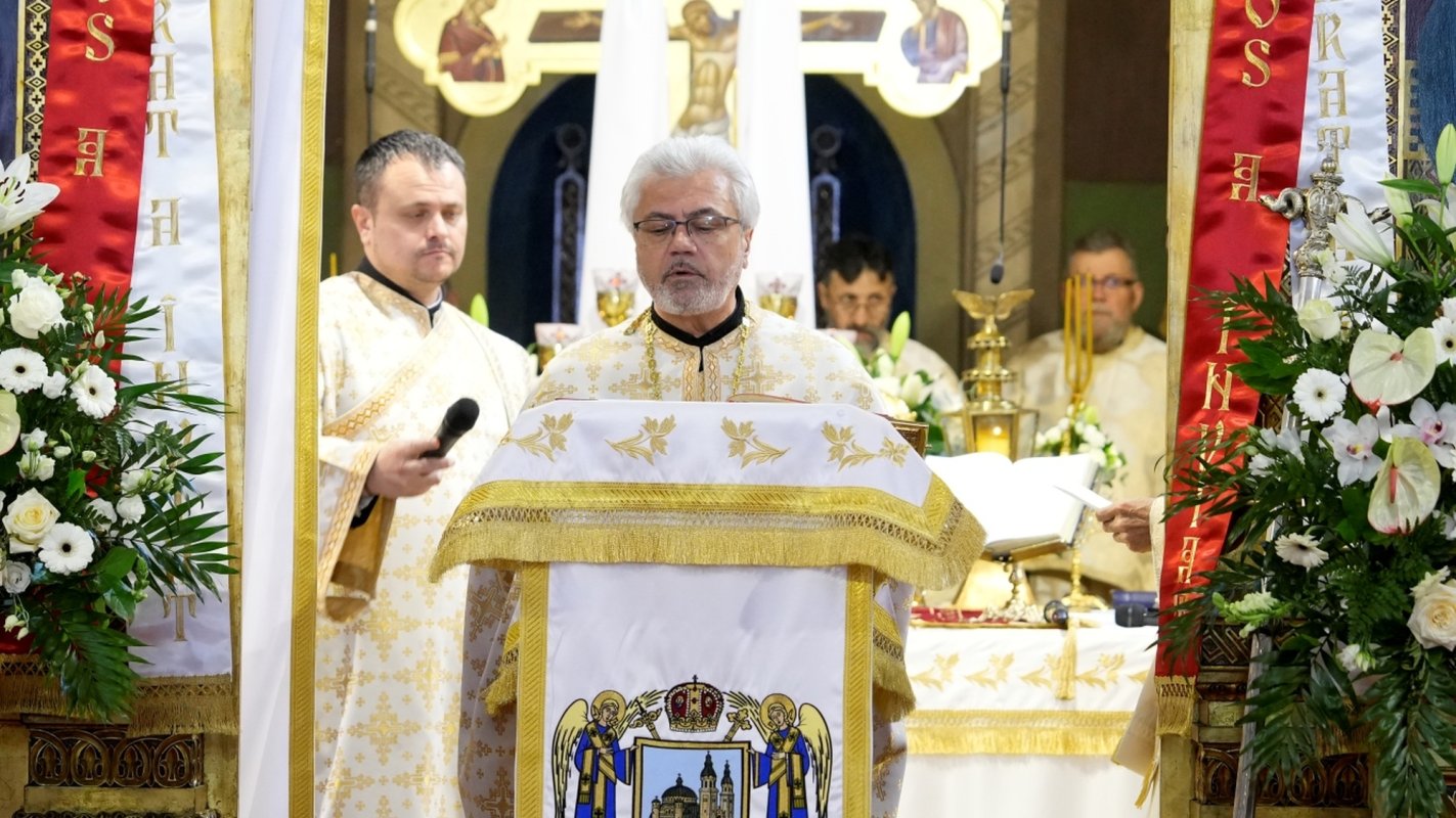 Procesiune în cetatea Sibiului în Duminica Învierii 359883