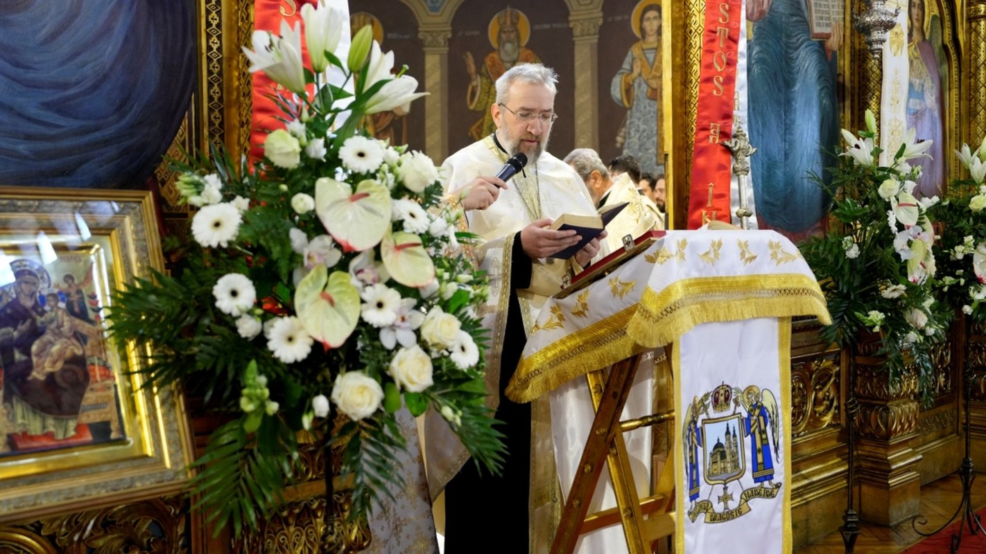 Procesiune în cetatea Sibiului în Duminica Învierii 359885