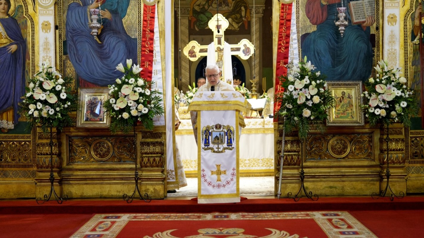 Procesiune în cetatea Sibiului în Duminica Învierii 359890