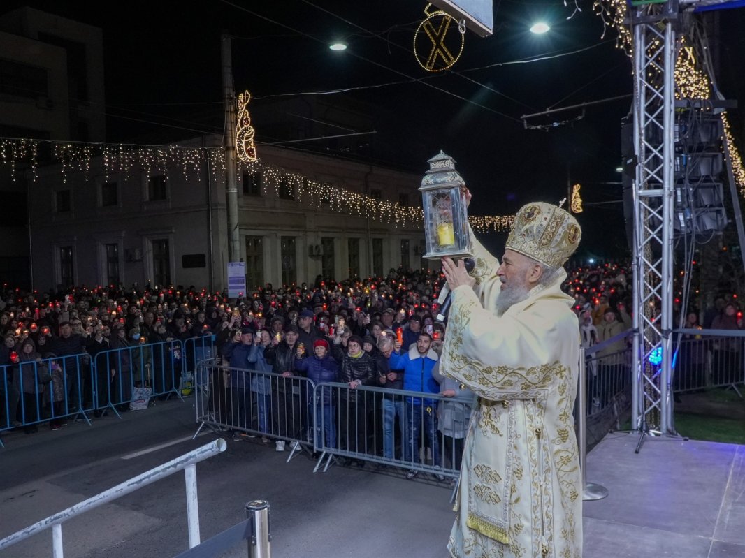 „Sărbătoarea sărbătorilor” în eparhii din Muntenia și Dobrogea 359979