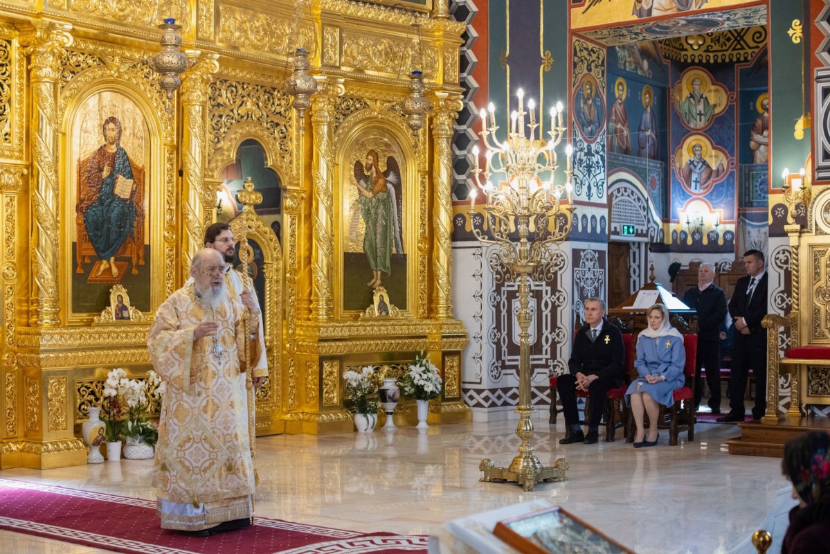 Lumina Învierii pentru credincioșii arădeni  360015