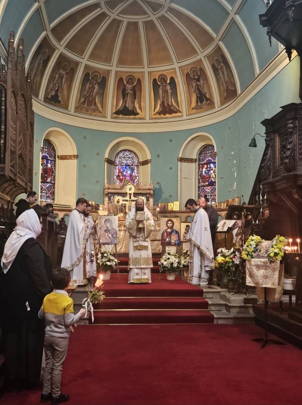 Praznicul Învierii Domnului în comunități românești din Irlanda 360036