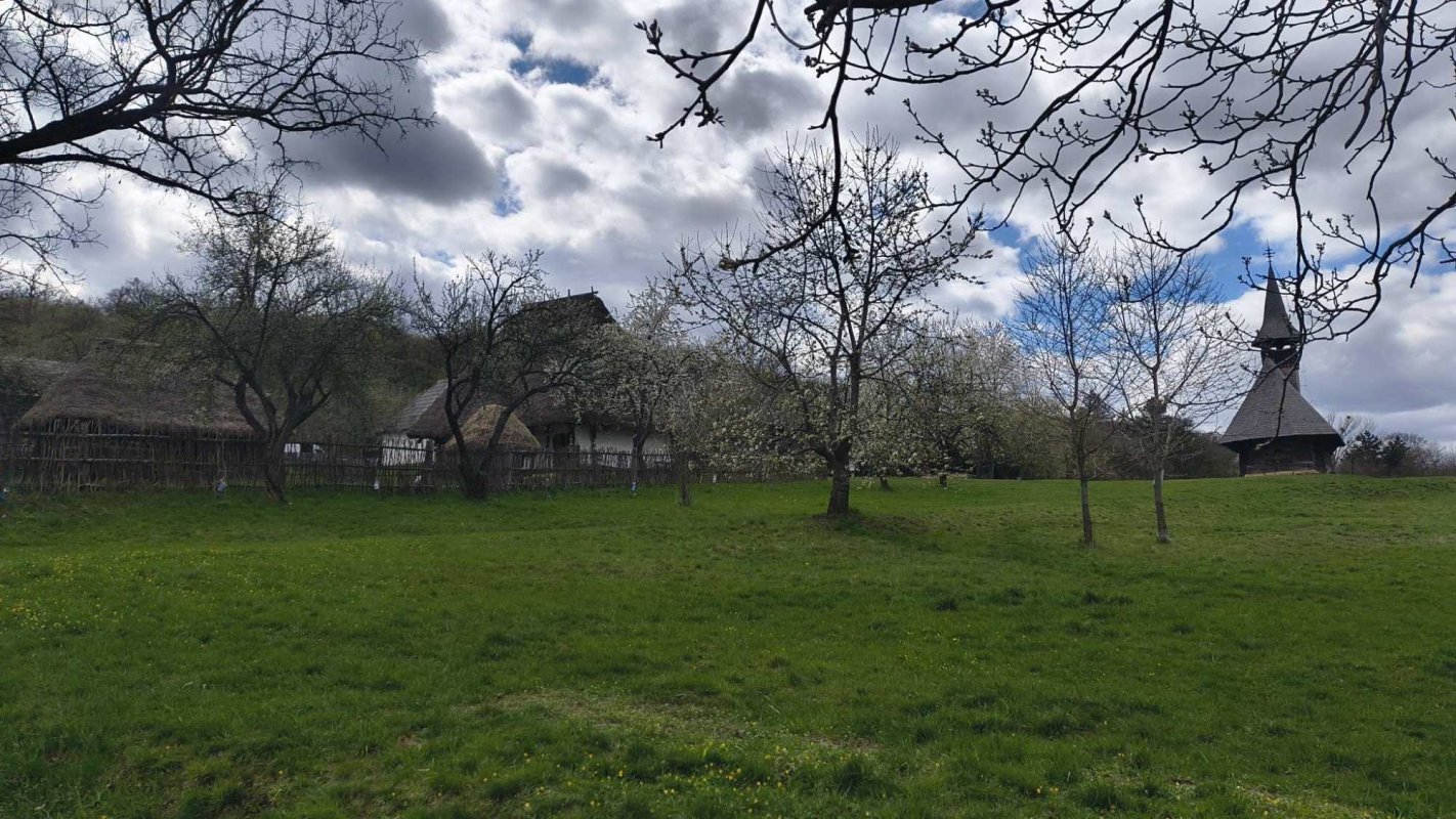 Un sat în inima Clujului 359985