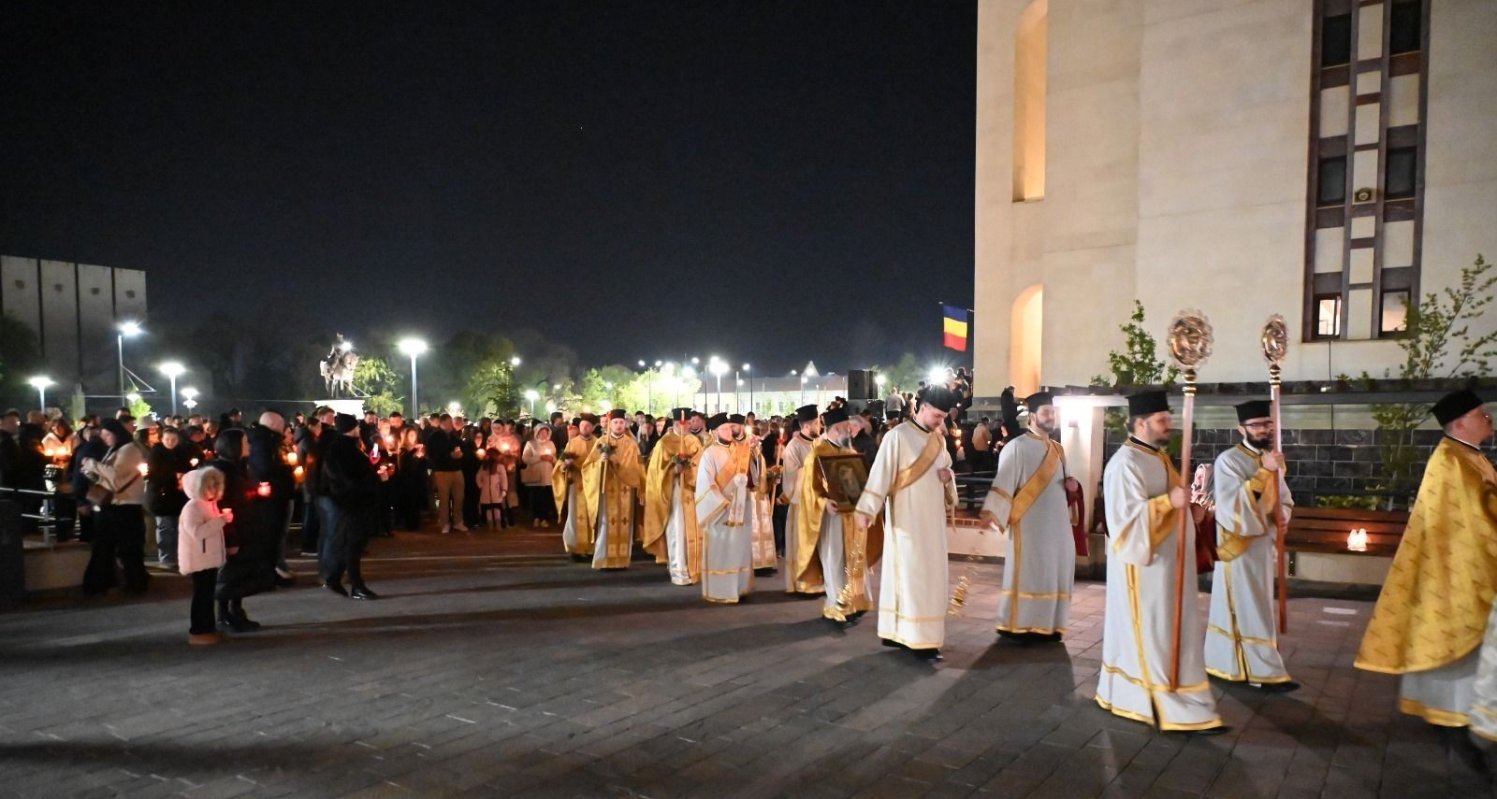 Hramul Catedralei Episcopale din Oradea 360112