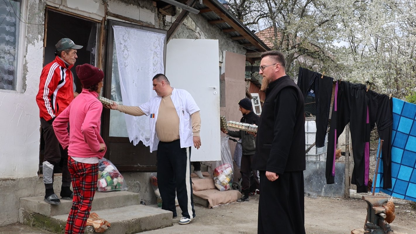 Peste 100 de familii din județul Prahova au primit alimente 360075