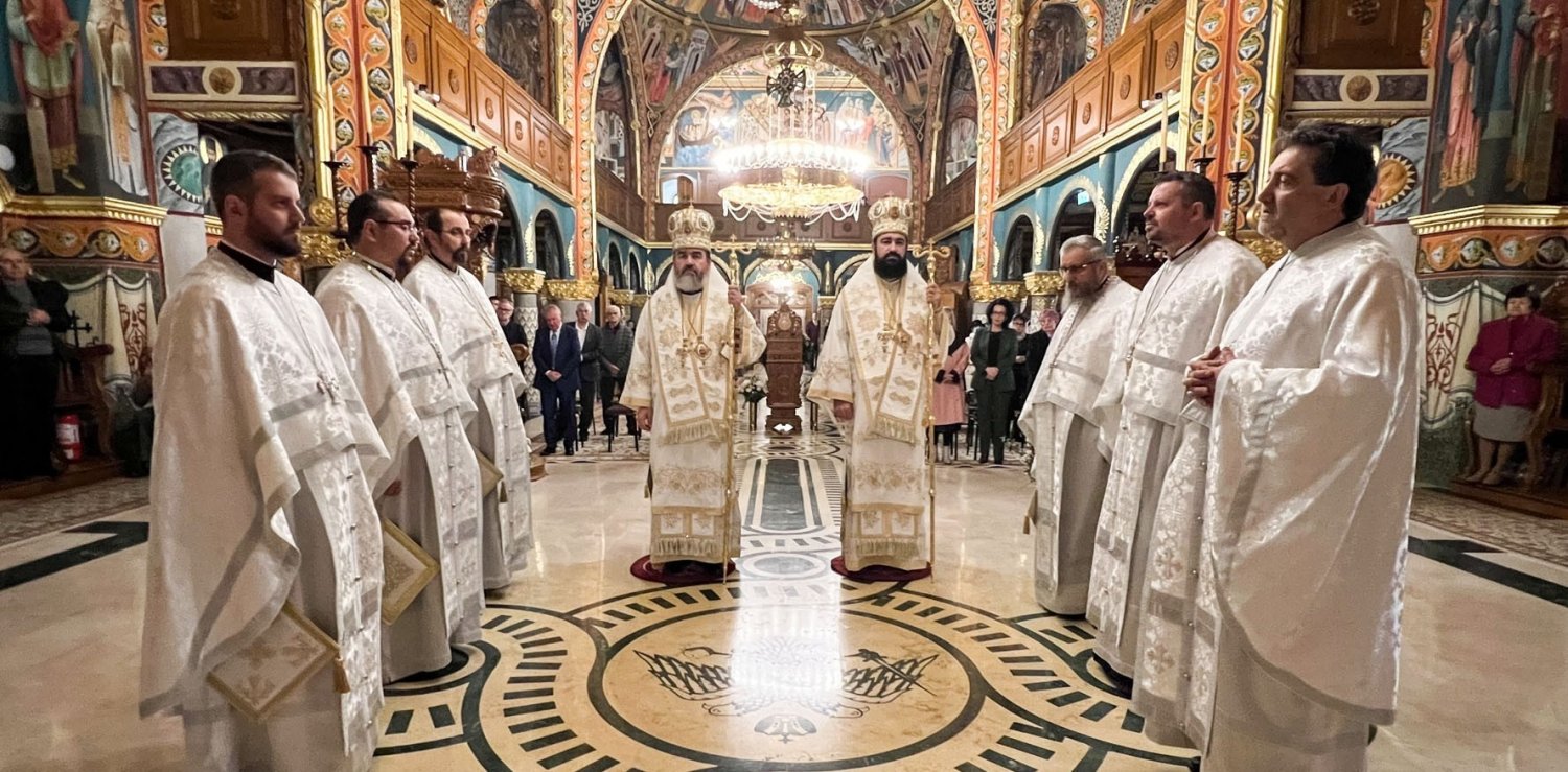Slujirile ierarhilor hunedoreni la praznicul Învierii Domnului 360106