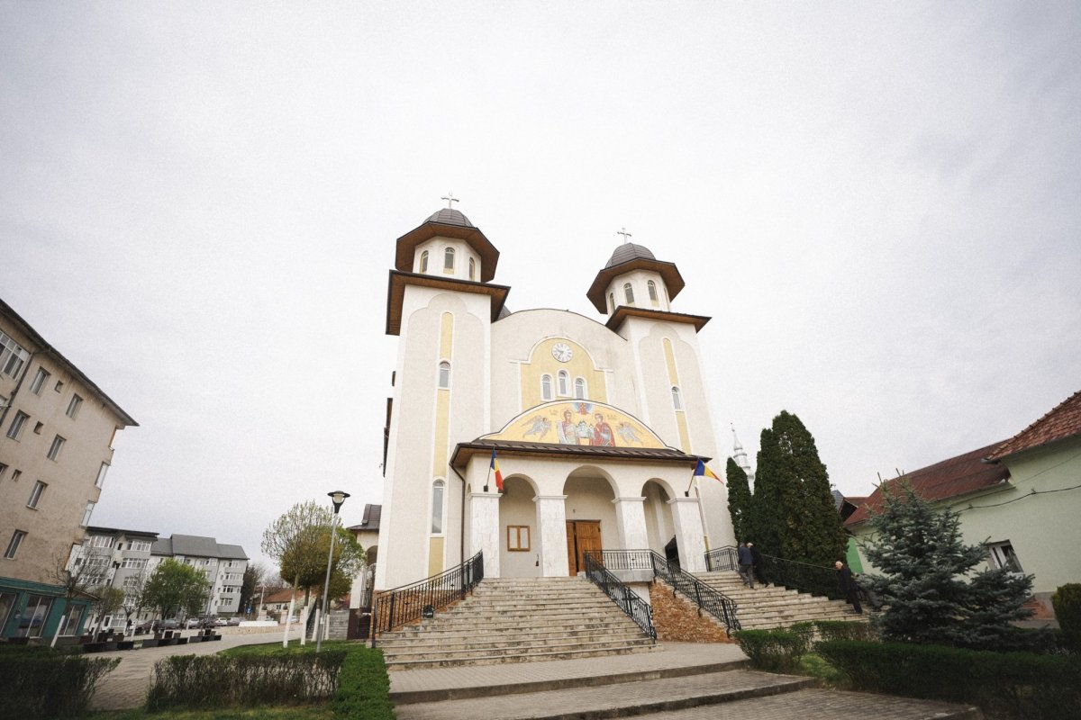 Binecuvântare pentru credincioşii din Șimleu Silvaniei, Episcopia Sălajului 360177