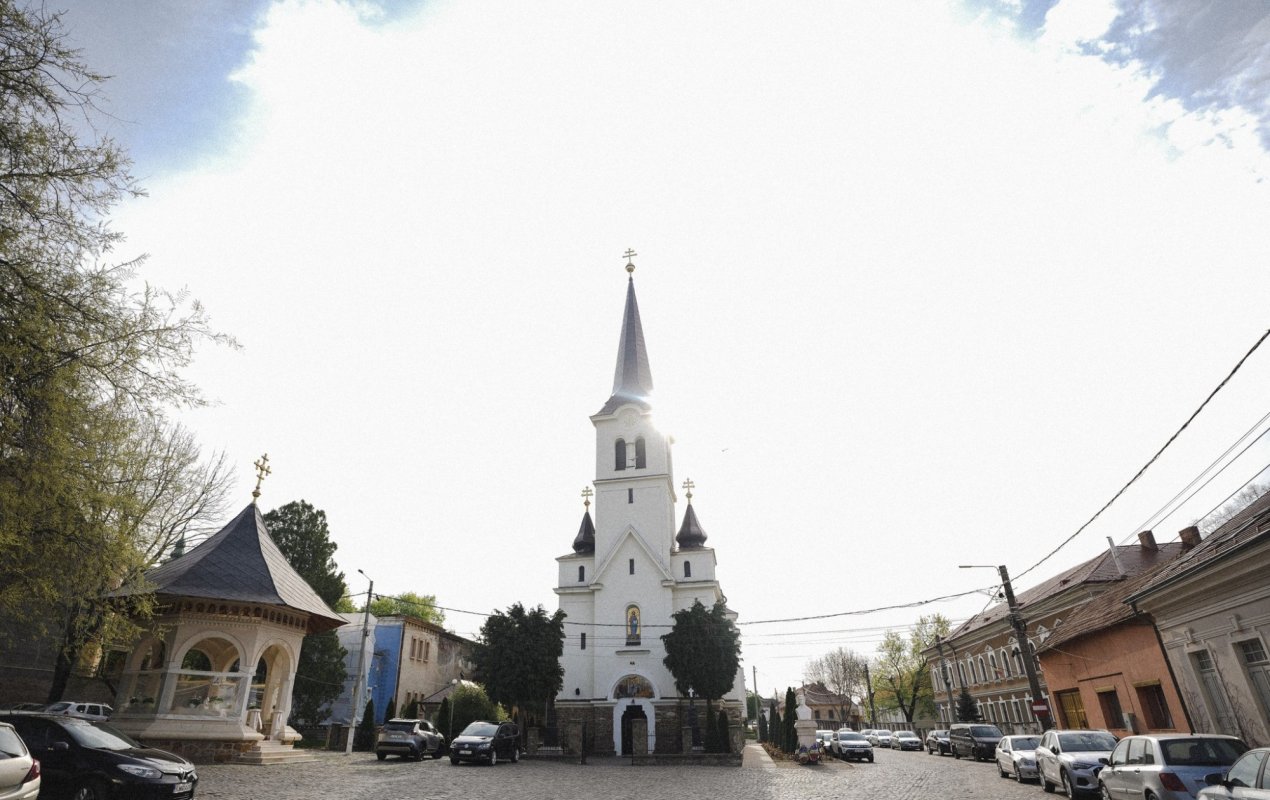 Binecuvântare pentru credincioşii din Șimleu Silvaniei, Episcopia Sălajului 360180