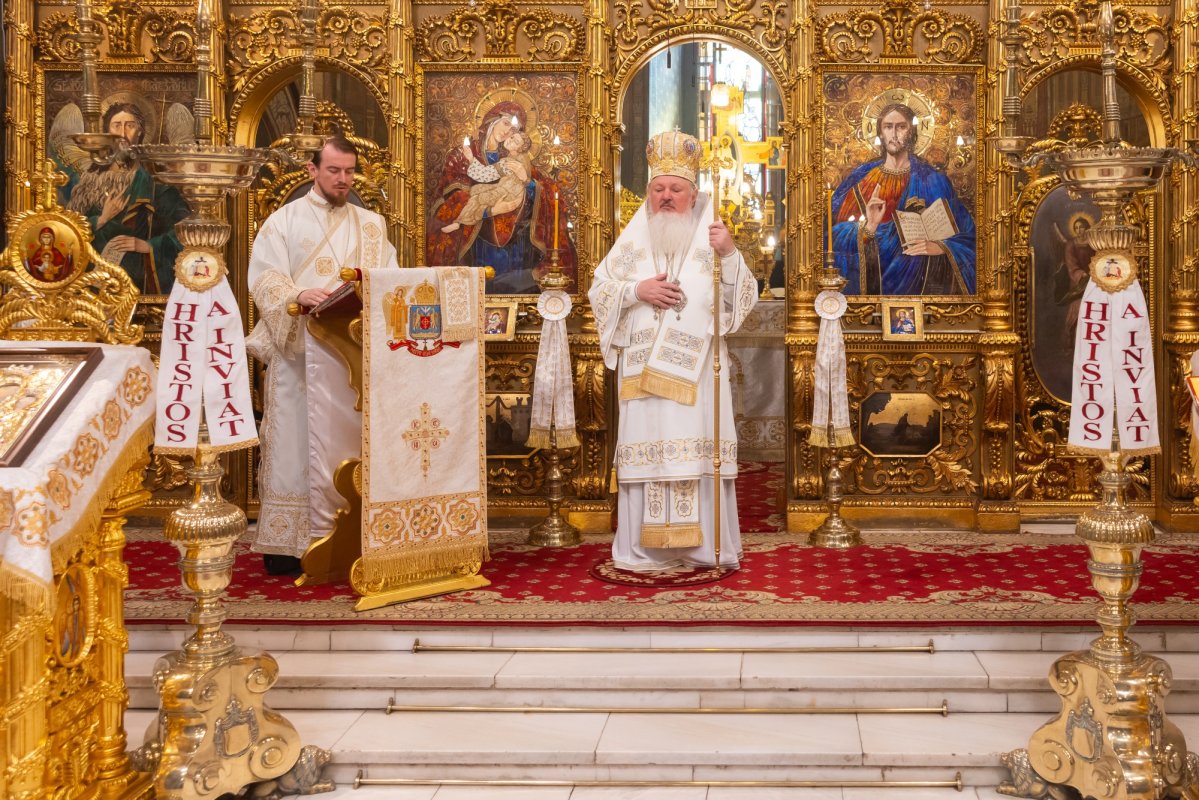 Duminica Sfântului Apostol Toma la Catedrala Patriarhală 360346