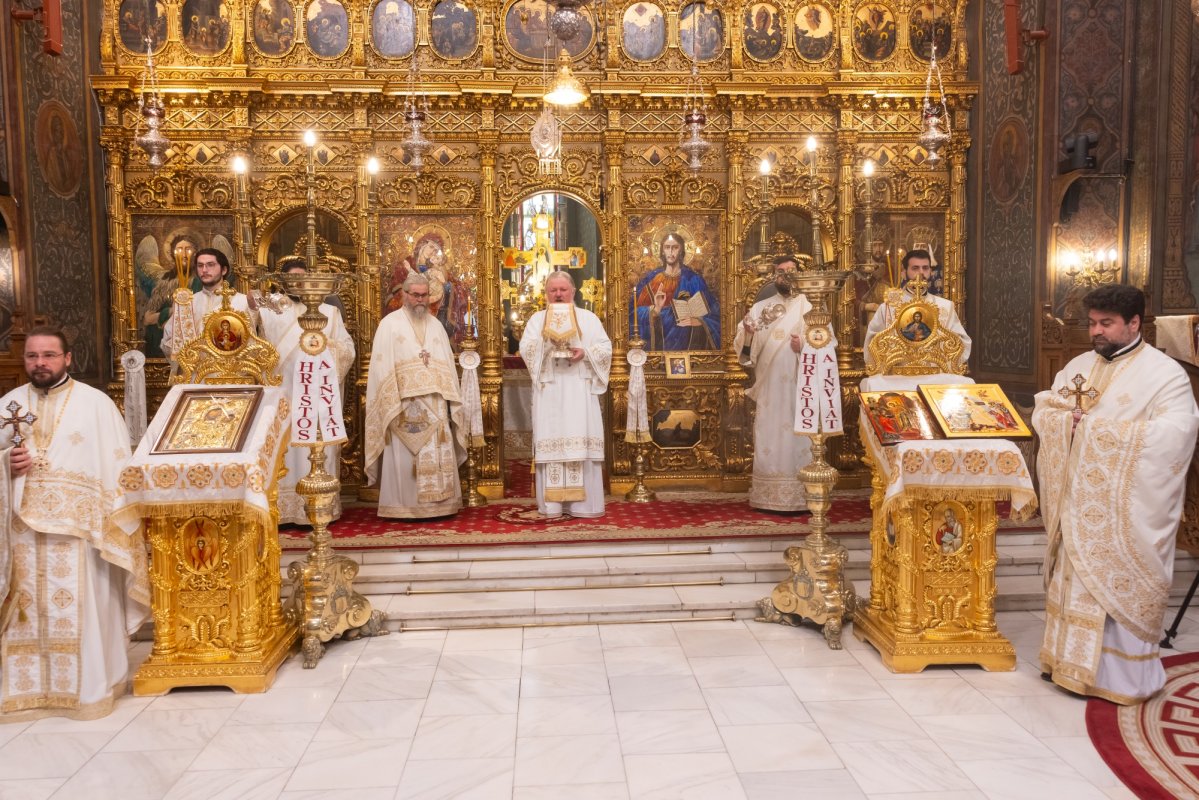 Duminica Sfântului Apostol Toma la Catedrala Patriarhală 360348