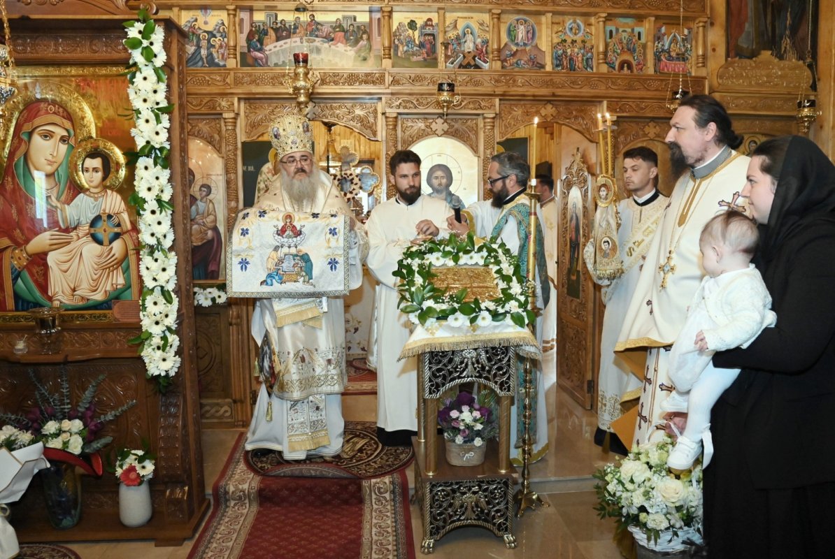 Hramul Mănăstirii „Izvorul Tămăduirii” - Drugănescu din Giurgiu 360472