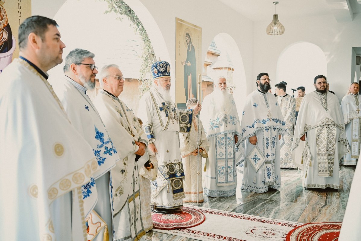 Sărbătoarea Izvorului Tămăduirii, hramul Mănăstirii Salva 360427