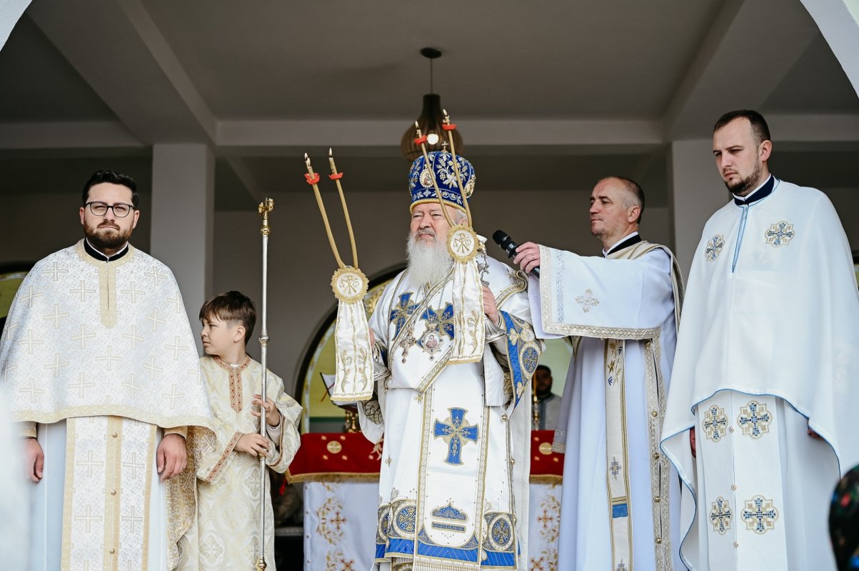 Sărbătoarea Izvorului Tămăduirii, hramul Mănăstirii Salva 360430