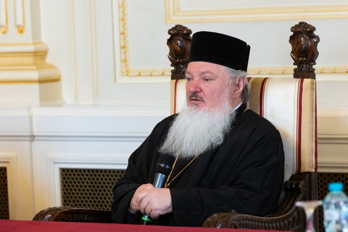 Cercetași români din Franța, în vizită la Patriarhia Română 360541