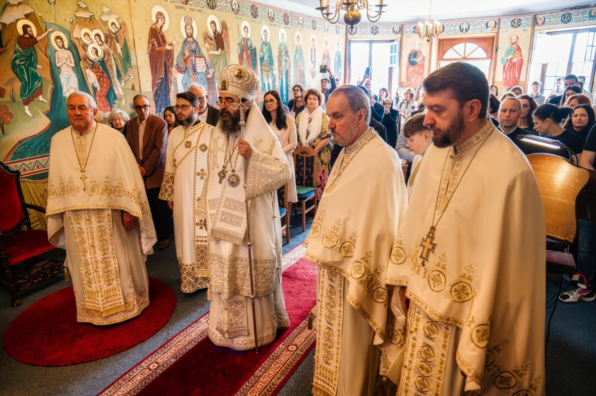 Hramul parohiei româneşti din Chambésy, Elveţia 360530