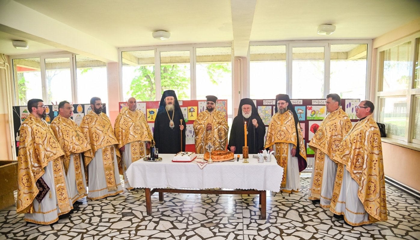 Hramul Parohiei „Sfântul Mare Mucenic Gheorghe” din Uzdin, Serbia 360559