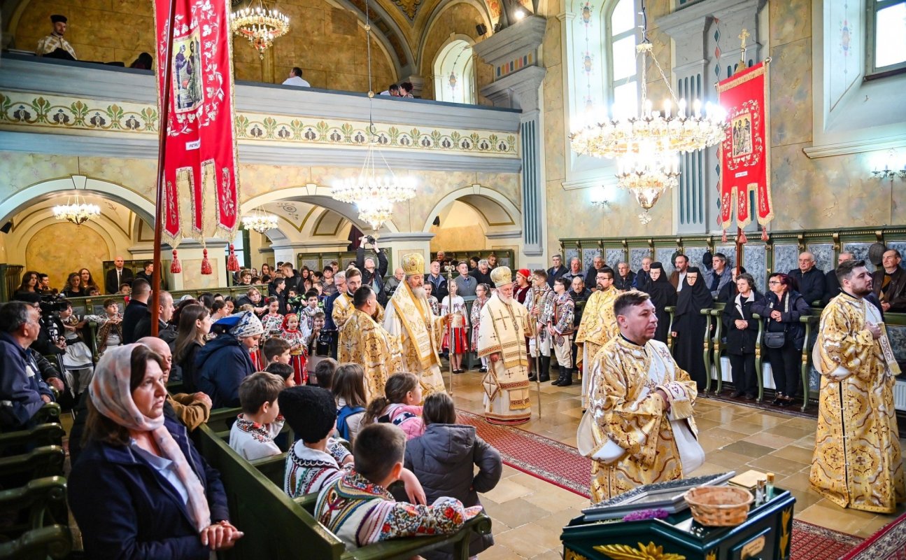 Hramul Parohiei „Sfântul Mare Mucenic Gheorghe” din Uzdin, Serbia 360560