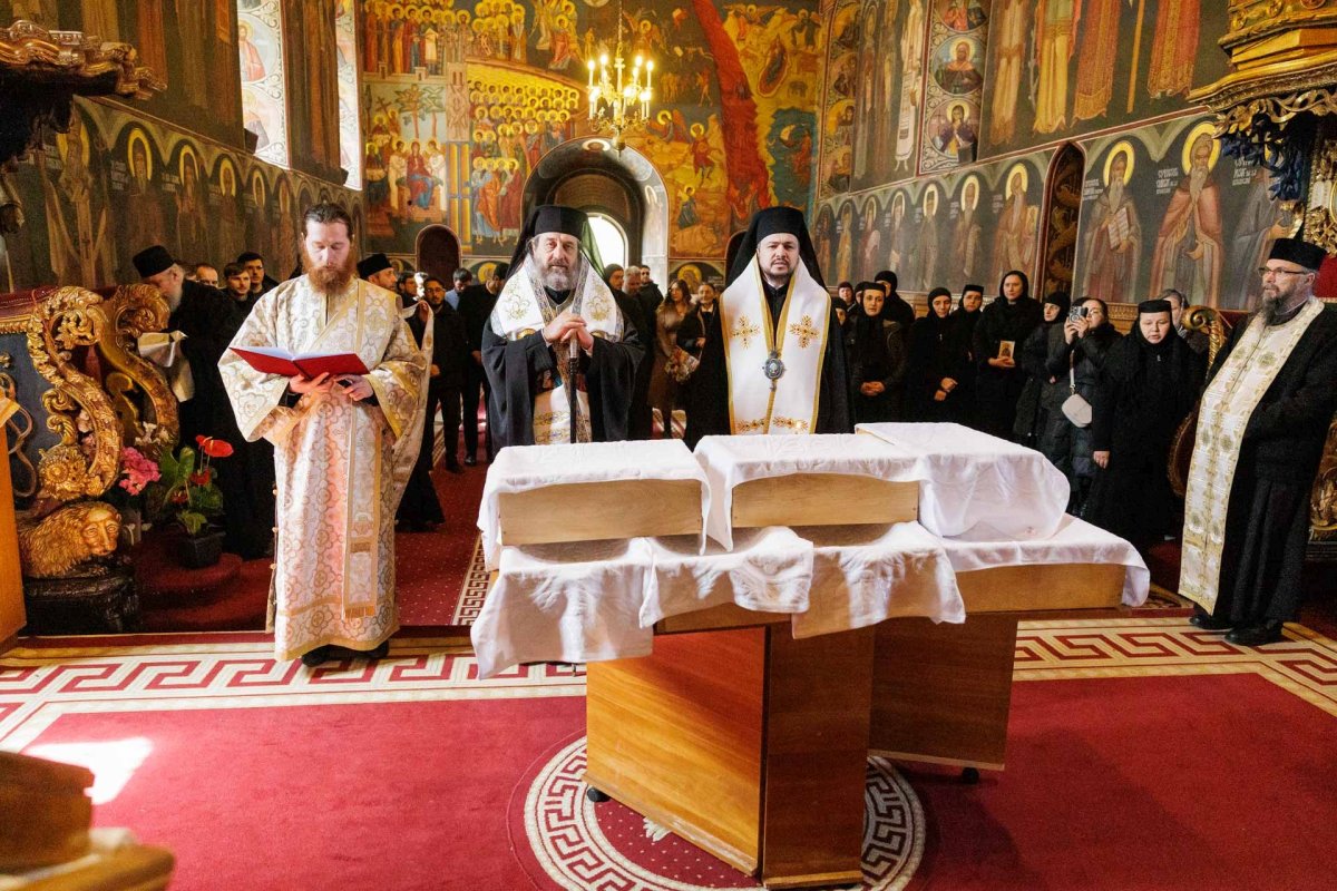 Au fost deshumate moaștele Sfintei Blandina de la Iași 360643