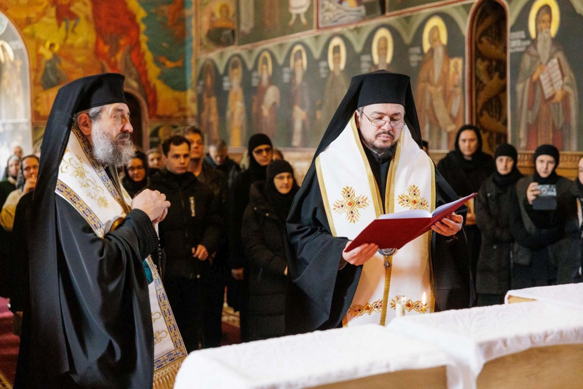 Au fost deshumate moaștele Sfintei Blandina de la Iași 360646