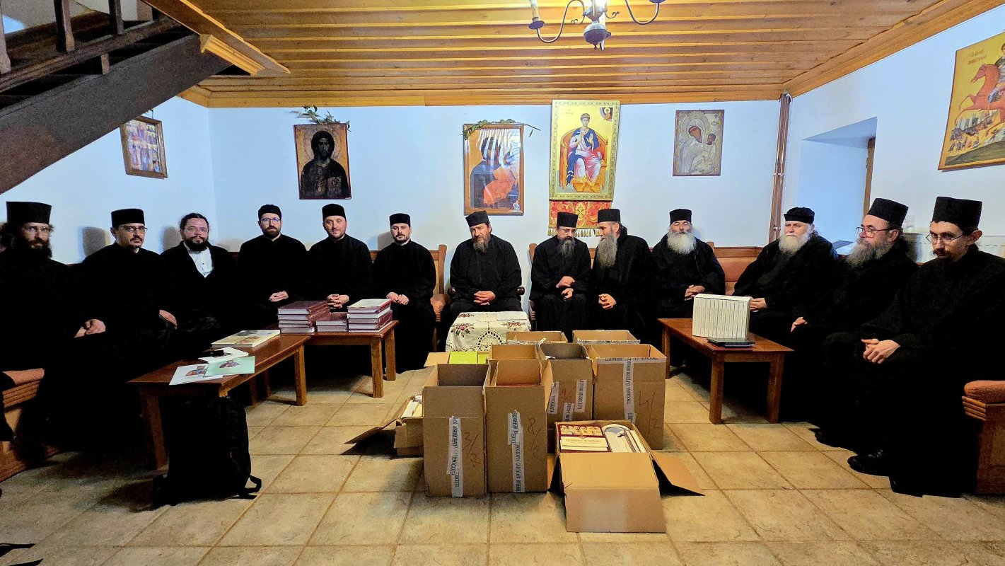 Daruri din partea Patriarhului României pentru comunitățile monahale românești din Athos 360649