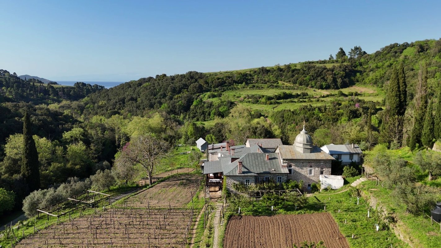 Hramul Chiliei românești „Sfântul Ipatie” din Muntele Athos 360597