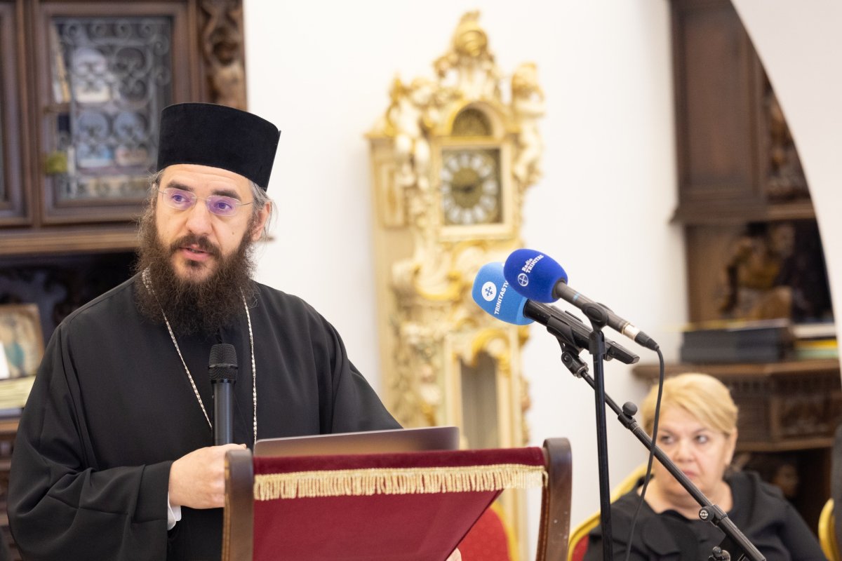 Sfințirea Bibliotecii „Magdala” și simpozion la Mănăstirea Pantocrator 360694