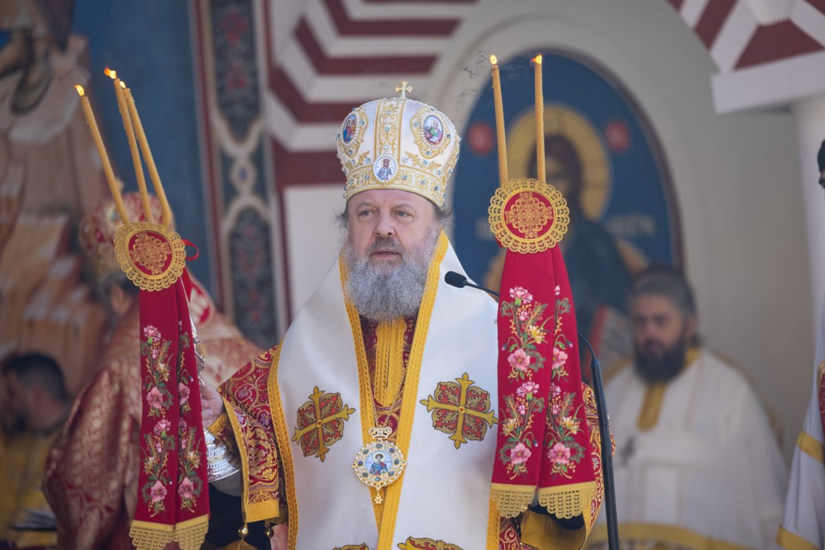 Prinos de laudă Sfântului Gheorghe, în prezența moaștelor sale  360876