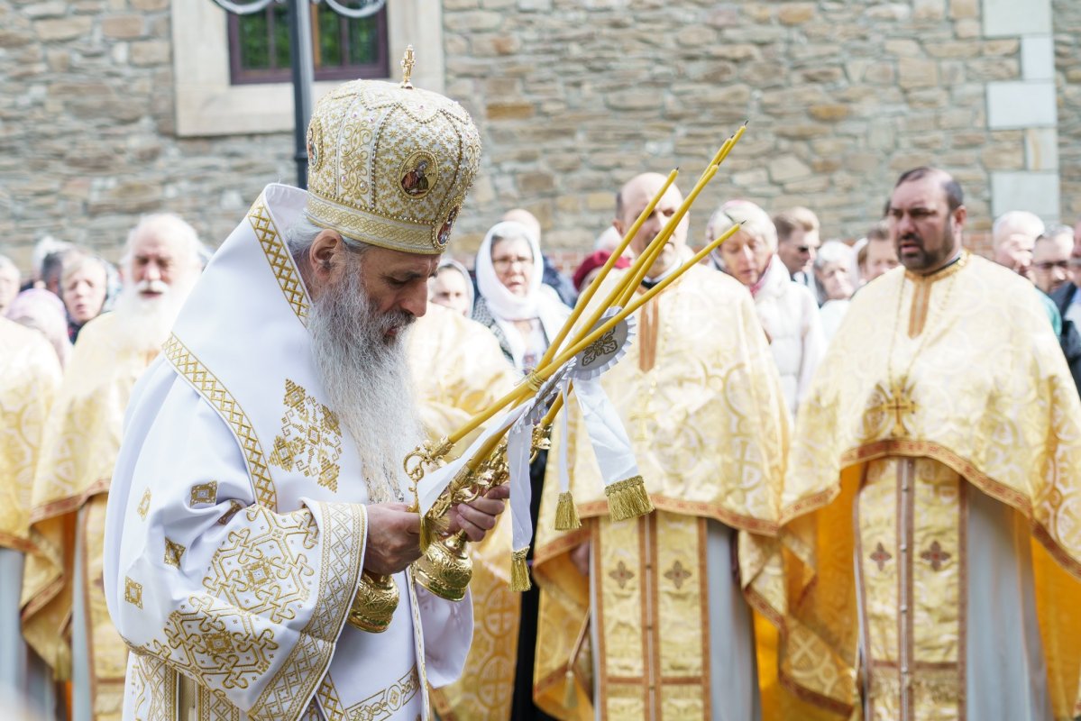 Sfântul Mare Mucenic Gheorghe cinstit la Botoșani prin rugăciune și Liturghie arhierească 360795