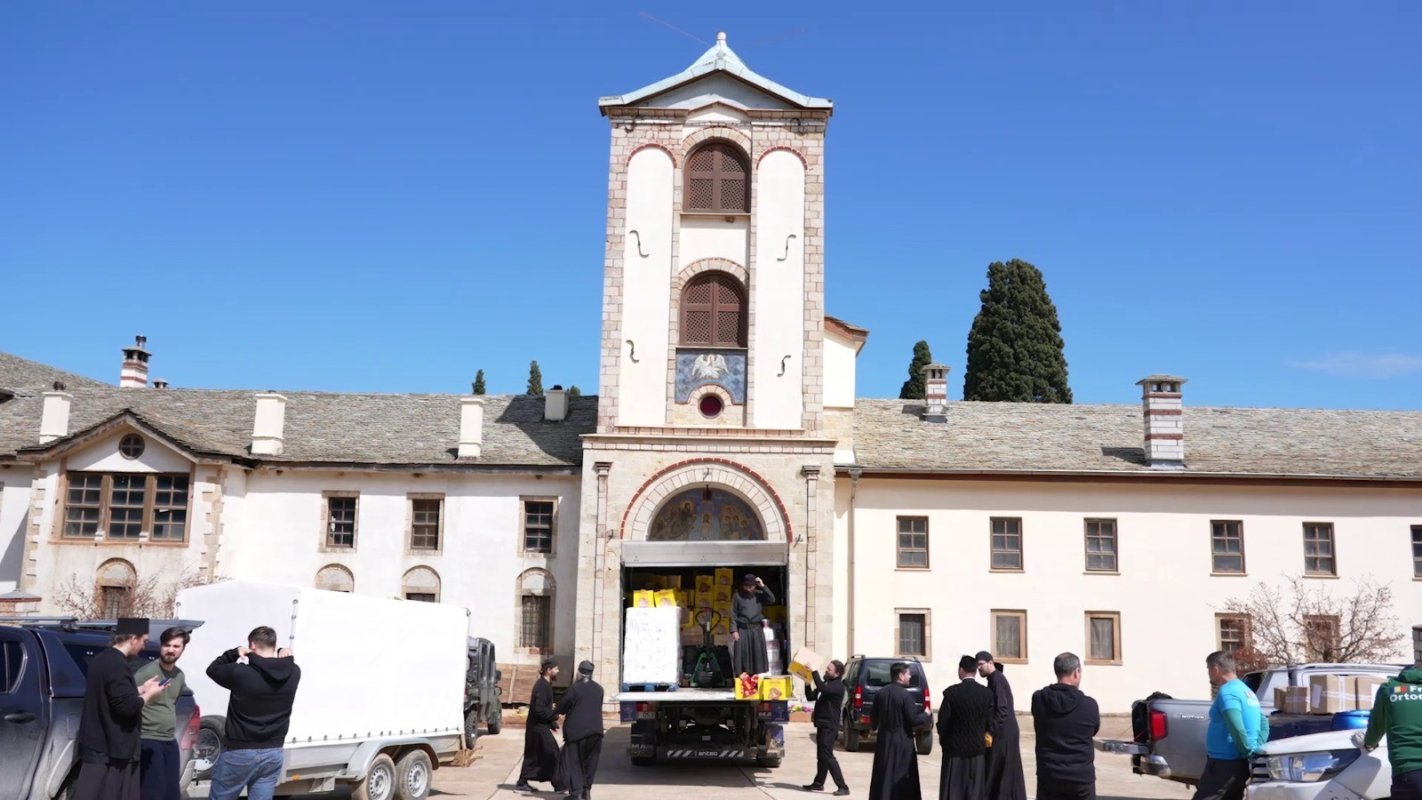 Darurile Patriarhului României pentru călugării români din Athos vor fi transmise periodic 360907