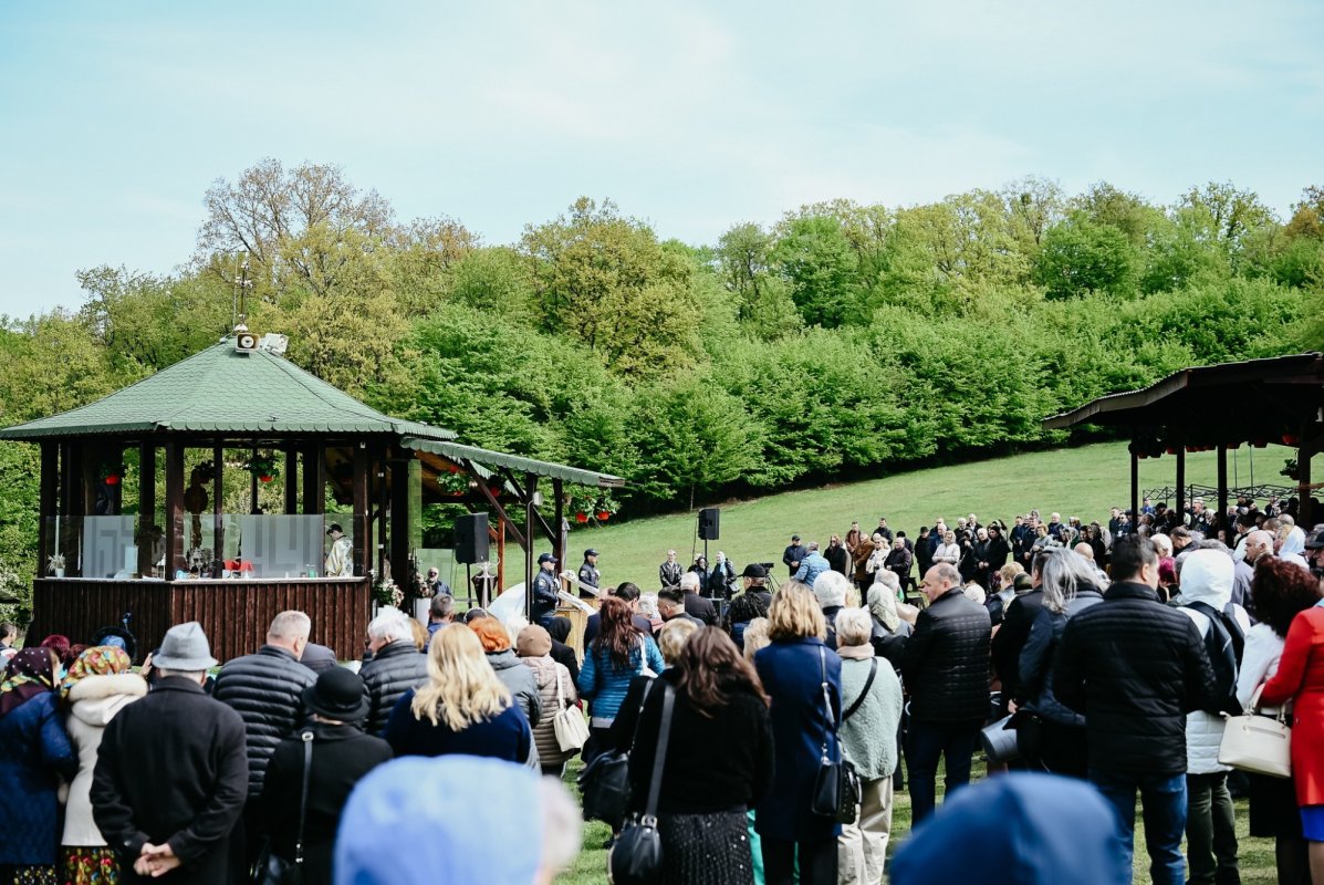 Hramul Mănăstirii „Sfântul Mare Mucenic Gheorghe” din Dej  360928