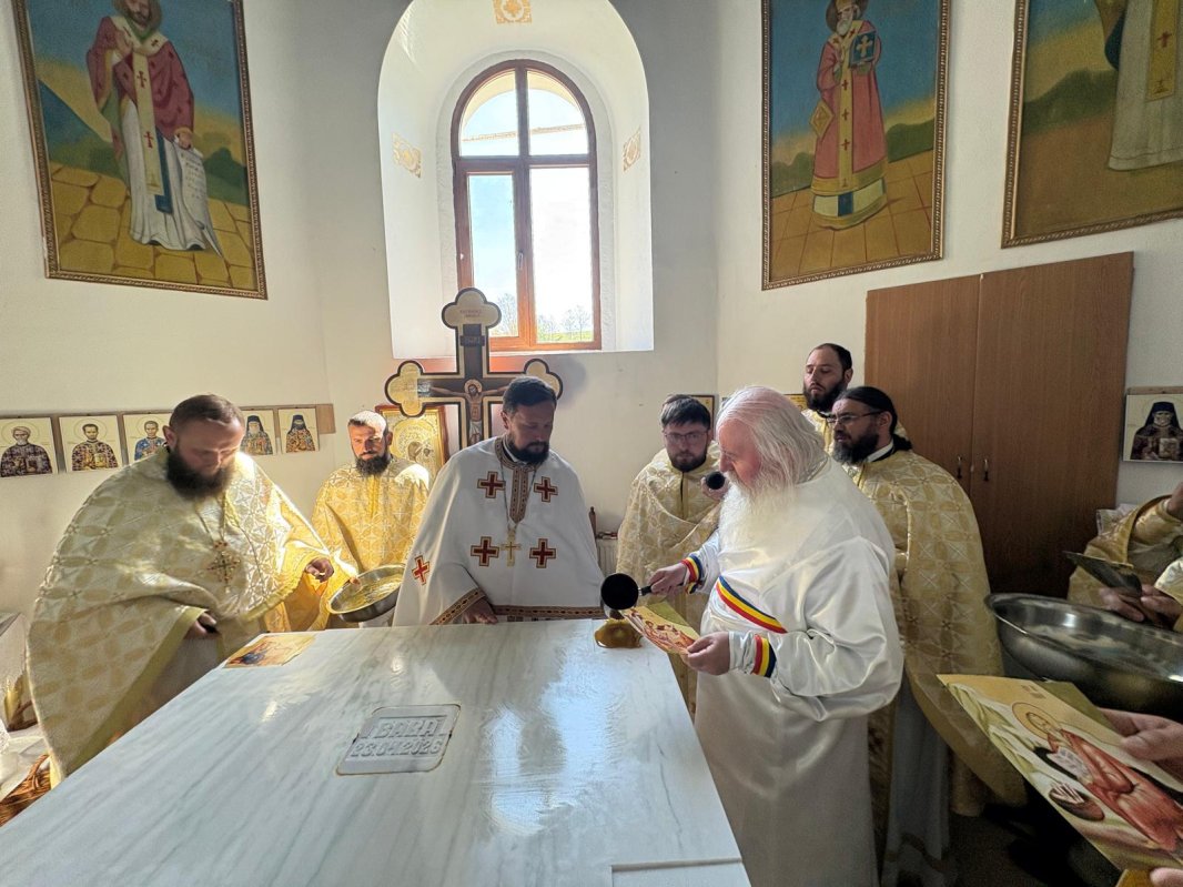 Sfințirea bisericii Parohiei Bara din județul Timiș 360935