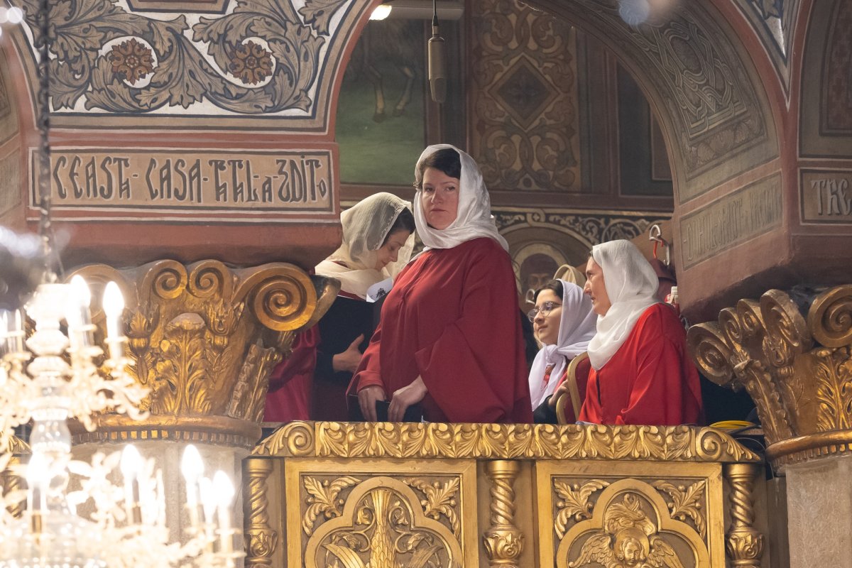 Grupul psaltic de fete „Sfânta Muceniţă Tatiana diaconiţa” la Catedrala Patriarhală 361053