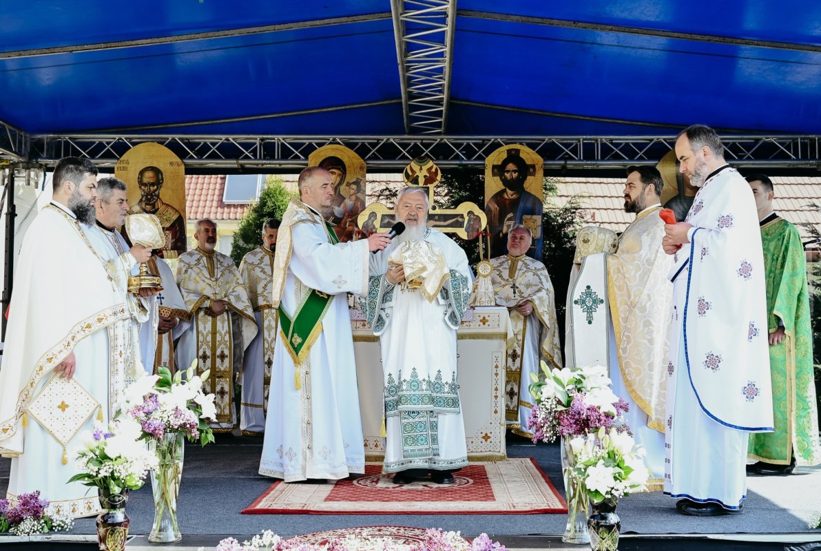 Hramul Mănăstirii „Sfânta Elisabeta” din Cluj‑Napoca 361138