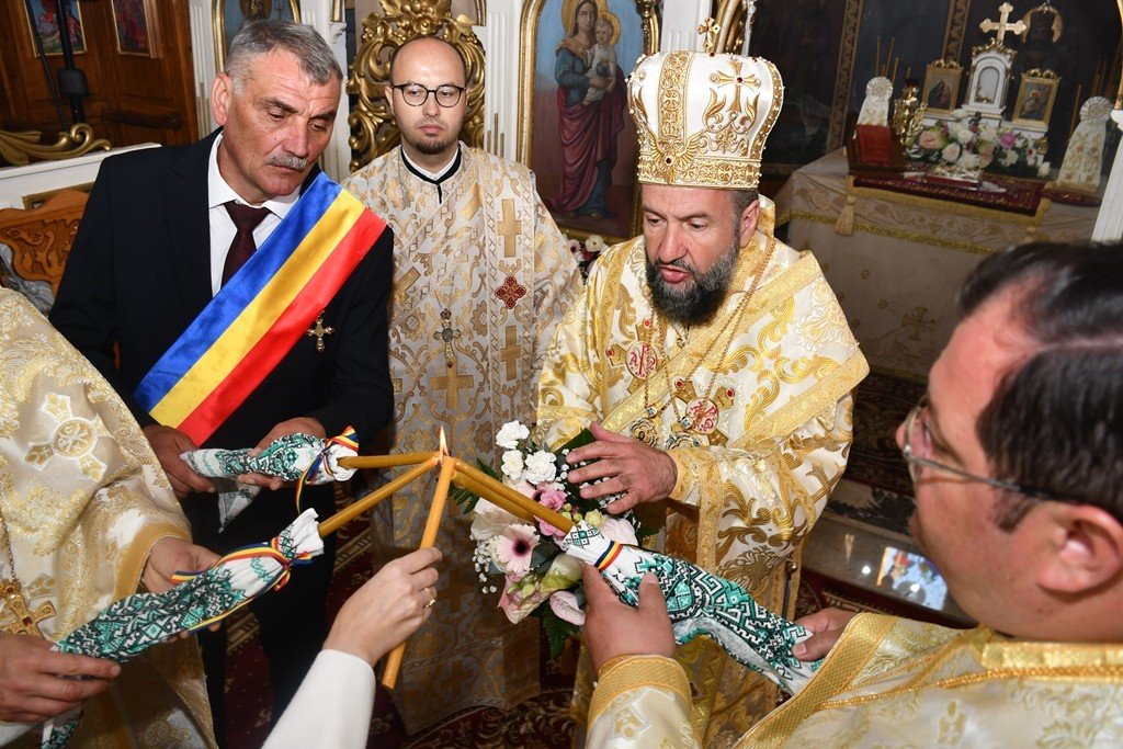 Sfințirea bisericii Parohiei Sacu din Banatul Montan 361182